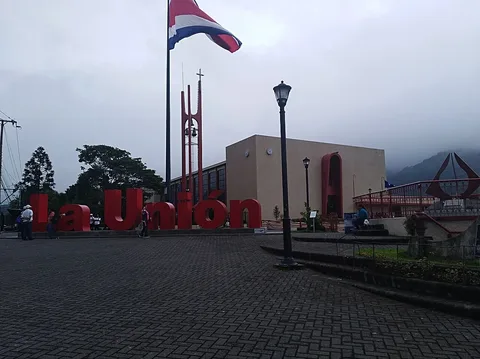 The town centre of Tres Ríos, La Unión, Costa Rica — regional context